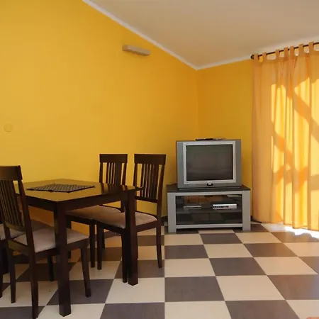 Apartamento With Parking Space - 7646 *