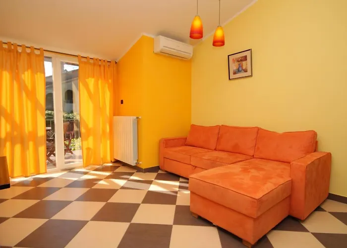 With Parking Space - 7646 Appartement Pula